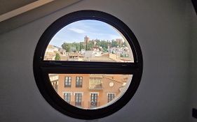 Imeda Apartamentos Escudo Del Carmen 19